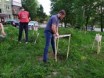 Коммунисты высадили более 1 тысячи деревьев в Дзержинском районе